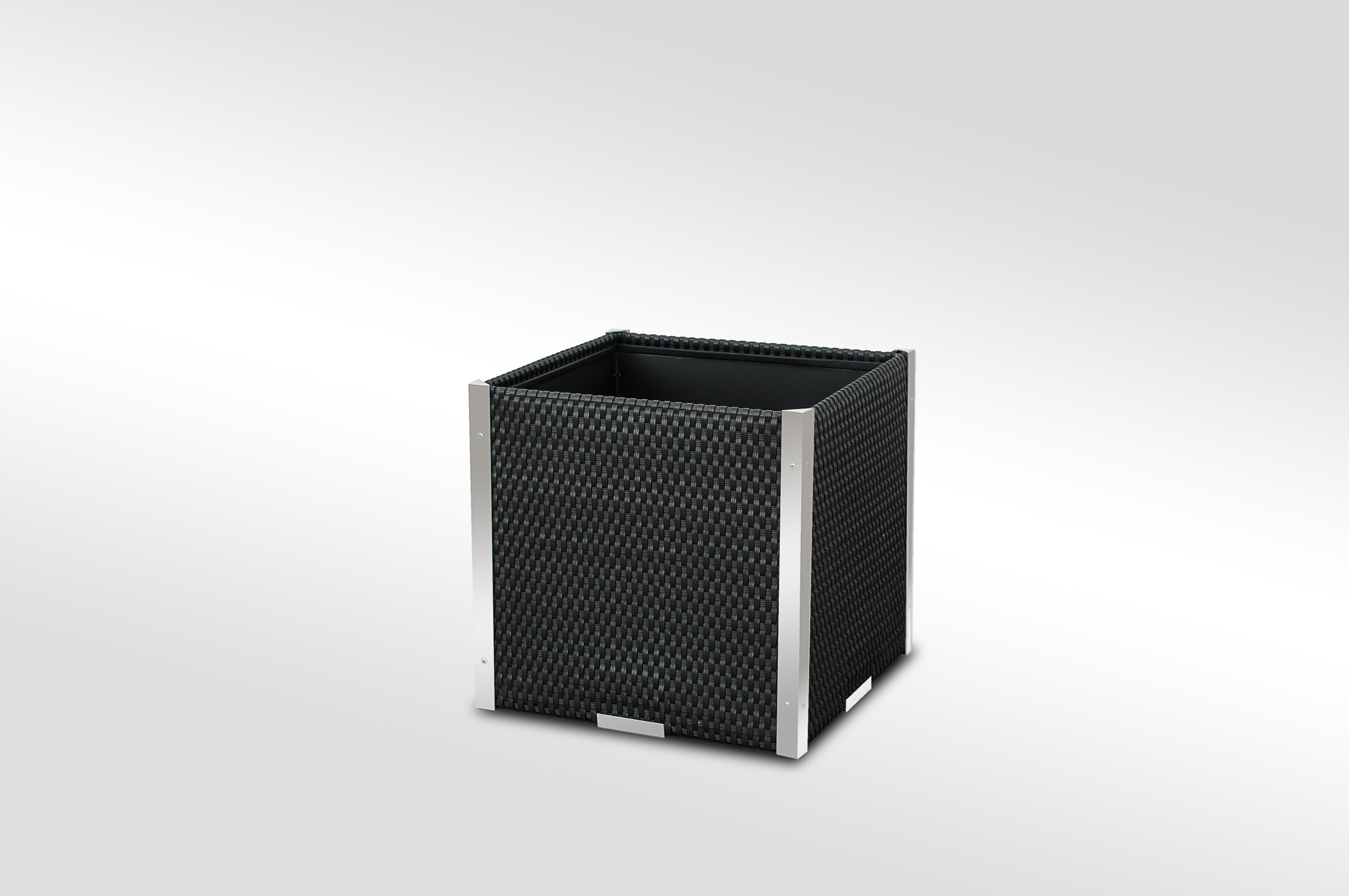 Rattan Pflanzkübel 46 x 46 x 46 cm Metall verstärkt