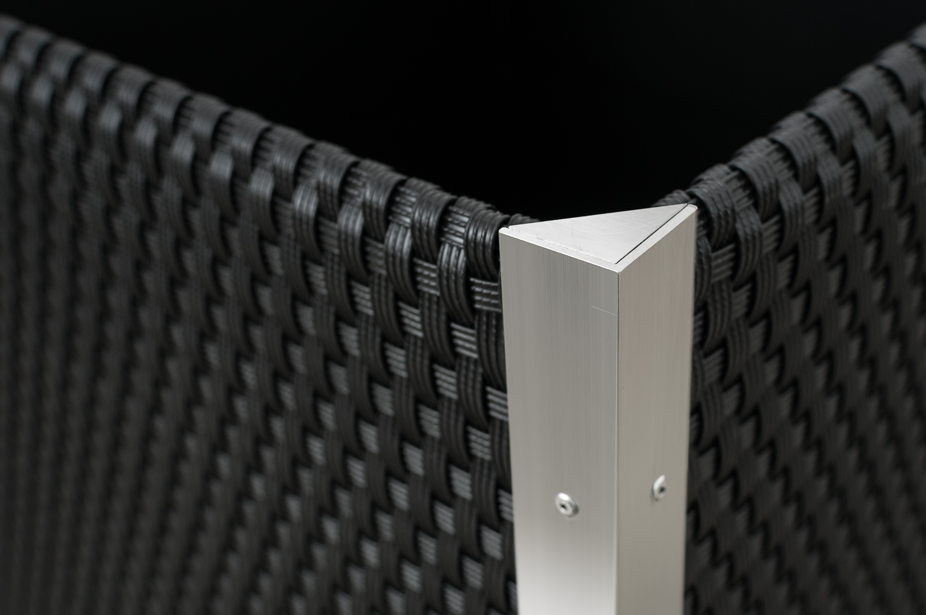 Rattan Pflanzkübel 46 x 46 x 46 cm Metall verstärkt