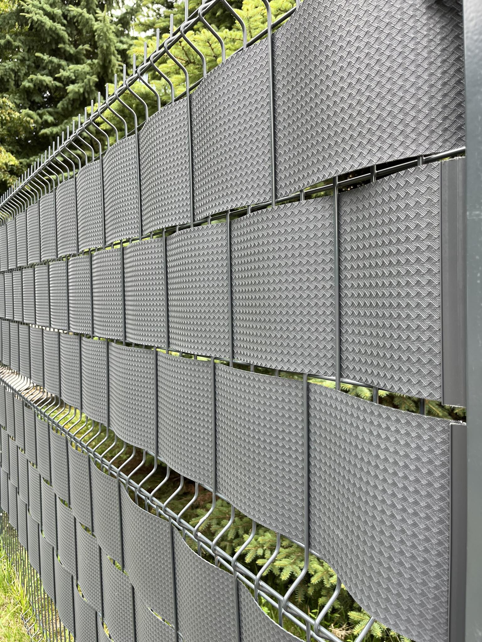 Premium Techno Rattan Sichtschutzstreifen 26m aus Polypropylen